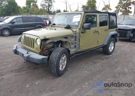 2013 Jeep Wrangler Unlimited Sport from USA, damaged, VIN 1C4BJWDG2DL559649